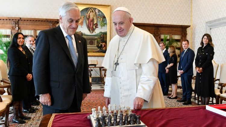 திருத்தந்தை பிரான்சிஸ் மற்றும் சிலே நாட்டு குடியரசுத் தலைவர் Sebastián Piñera 