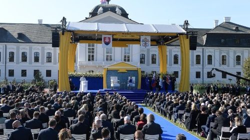Frančišek: Slovaška poklicana biti sporočilo miru v osrčju Evrope