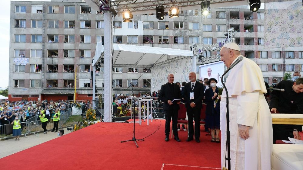 Le Pape François à la rencontre de la communauté Rom à Kosice. 