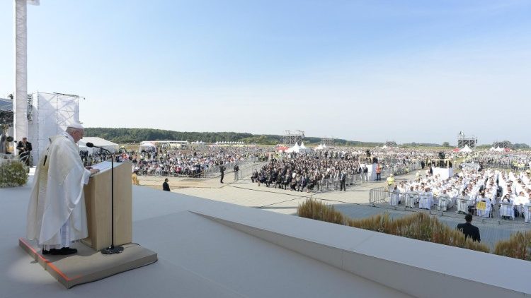 Freiluftmesse mit Papst Franziskus im slowakischen Wallfahrtsort Sastin (15.09.2021)