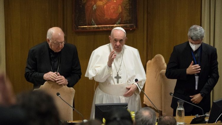 Un momento dell’incontro di Papa Francesco con rappresentanti ed esponenti di Movimenti ecclesiali (16-09-2021)