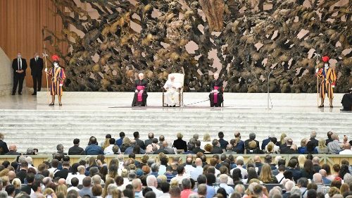 Papeževa kateheza o opravičenju: Naše opravičenje izhaja iz Božje milosti