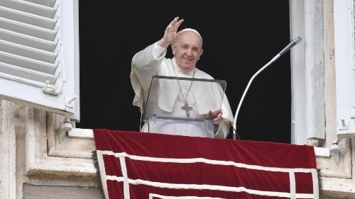 Папа Франциск: Бог – в малых мира сего