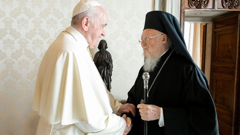 Archivo. El Papa Francisco recibe a su Santidad Bartolomé I - Patriarca di Constantinopla 