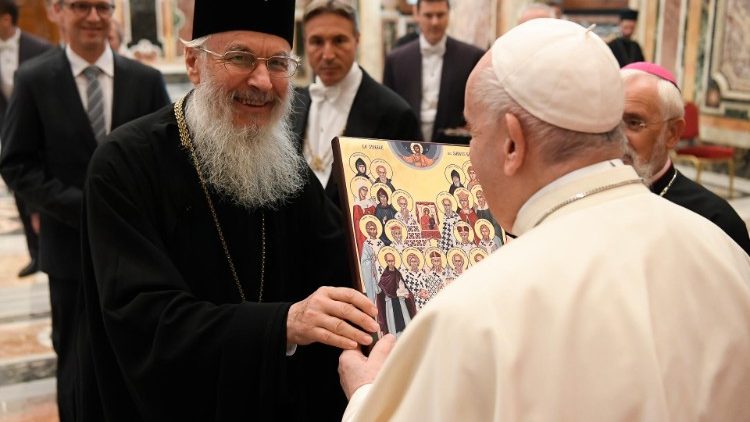 Il Papa nell'udienza ai membri del Gruppo misto di lavoro Ortodosso-Cattolico Sant'Ireneo  