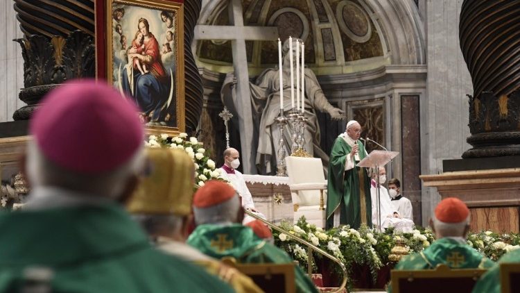 Papa Francisc, la Sf. Liturghie din bazilica San Pietro duminică 10 octombrie 2021