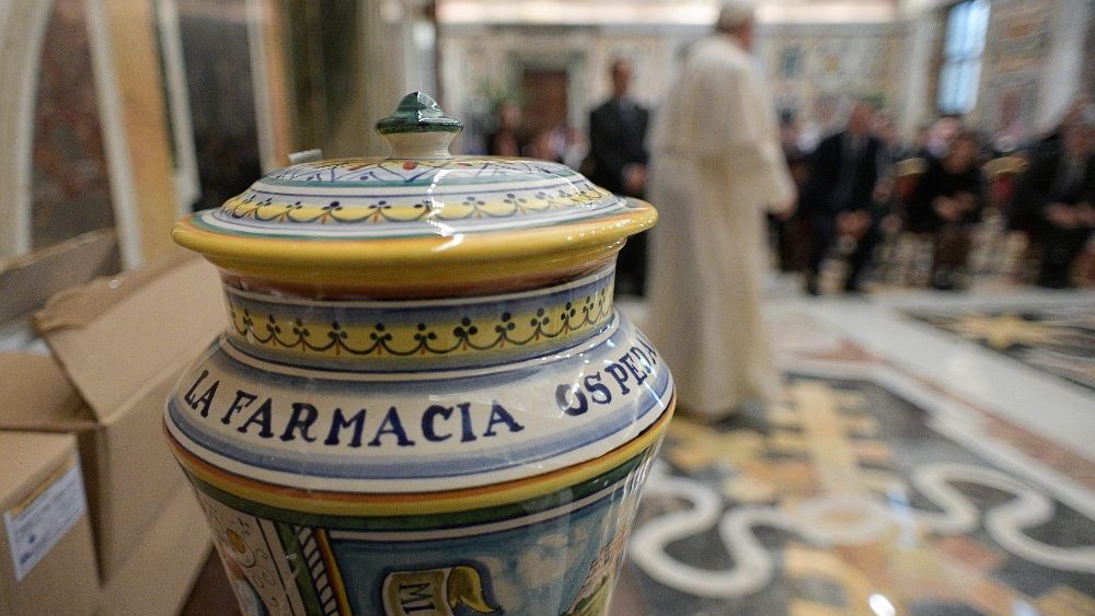 Audiencia del Papa con Sociedad Italiana de Farmacia Hospitalaria y de los Servicios Farmacuticos de las Autoridades Sanitarias