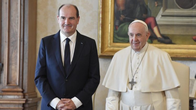 Le Pape François et Jean Castex, Premier ministre français. 