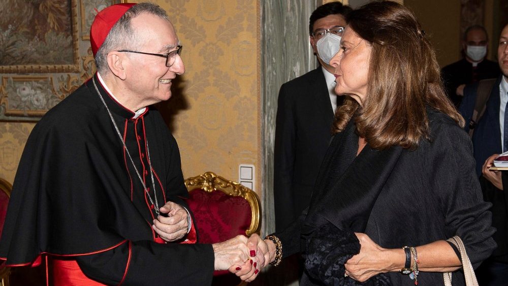 Señora Marta Lucia Ramirez Vicepresidente de Colombia encuentra al cardenal Pietro Parolin