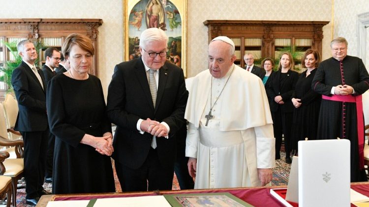 Папа Франциск с президента на Германия