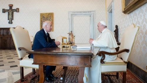 Un entretien de 75 minutes entre Joe Biden et le Pape François