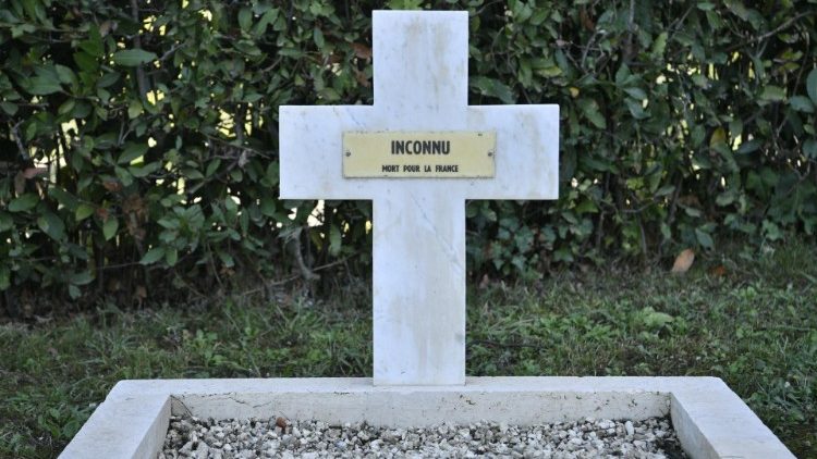 2021.11.02 Messa Defunti Cimitero Militare Francese