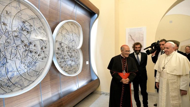 Le Pape François a inauguré la nouvelle salle d'exposition de la Bibliothèque apostolique