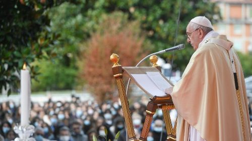Папа: Христове Серце спонукає відкритися на любов до страждаючих