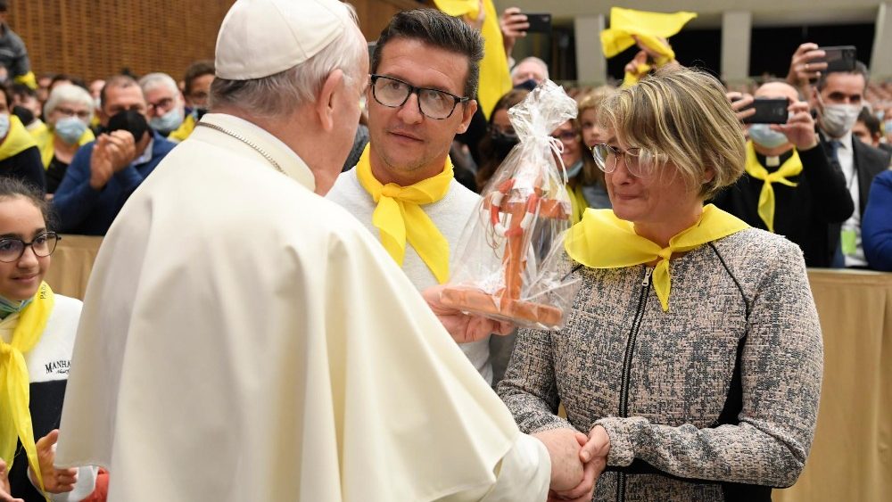 Papa na Sala Paulo VI com a Associa??o "Retrouvaille"