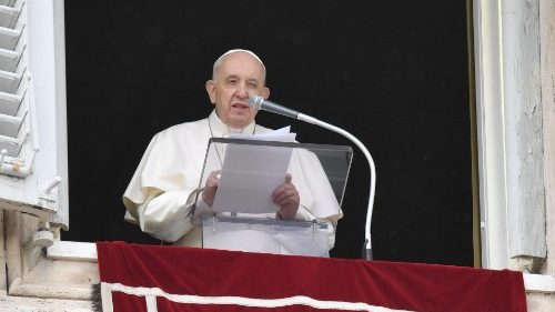 Il Papa: l’amore rimane per sempre, chi fa il bene investe per l’eternità