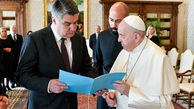 教宗与克罗地亚总统米拉诺维奇