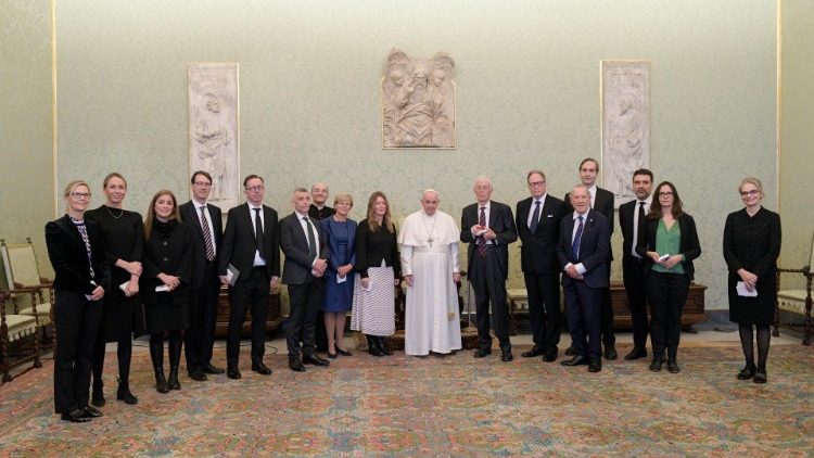 教宗接见瑞典学院成员