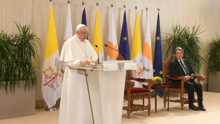Le Pape s'exprimant au Palais présidentiel, à Nicosie.