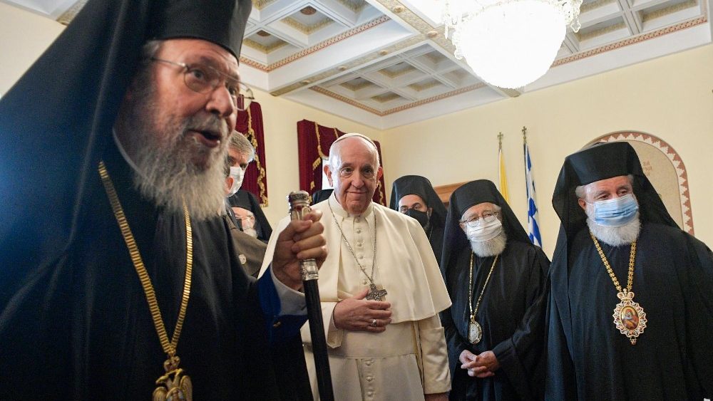 Viagem apostlica a Chipre e Grcia Visita de cortesia a Sua Beatitude Chrysostomos II