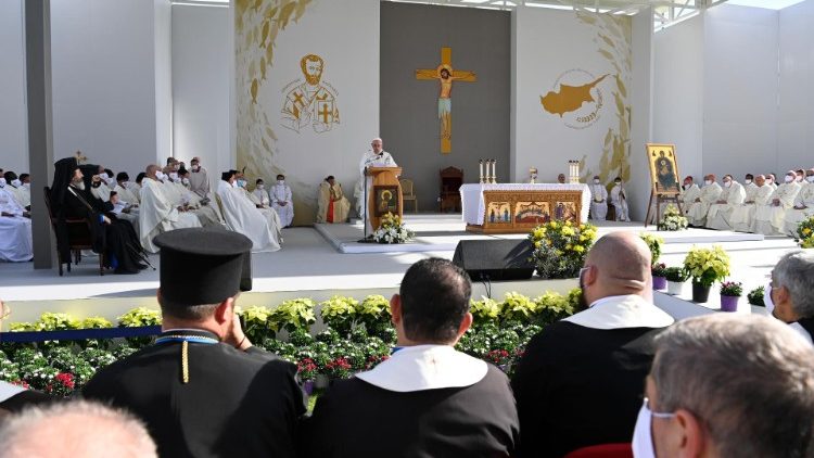 Baba Mtakatifu Francisko mara baada ya Misa takatifu amewashukuru watu wa Mungu nchini Cyprus kwa moyo wao wa ukarimu na mapokezi makubwa waliyomkirimia.