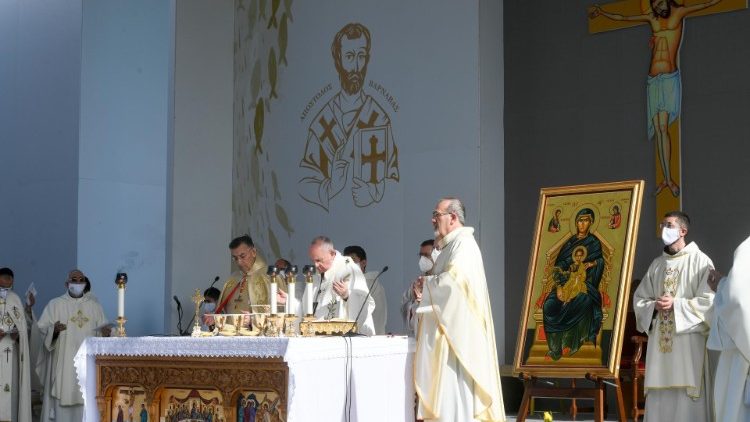 Il Papa durante la celebrazione della  Messa