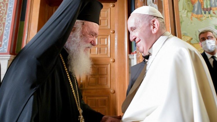 Erzbischof Hieronymos II. und Papst Franziskus in Athen