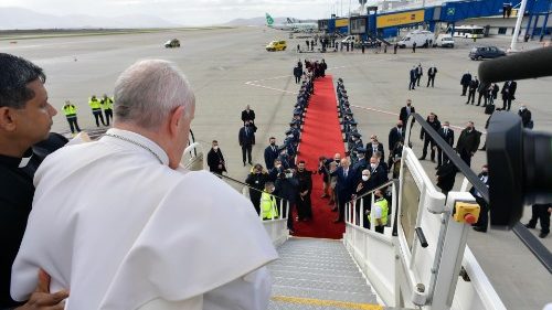 Papst wieder in Rom: Kurz vor 13 Uhr gelandet