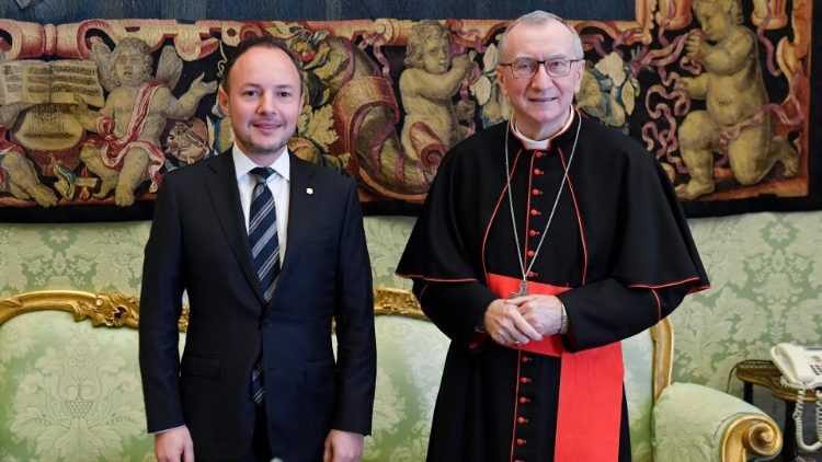 Il cardinale segretario di Stato, Pietro Parolin, e il capo del governo del Principato di Andorra, Xavier Espot Zamora