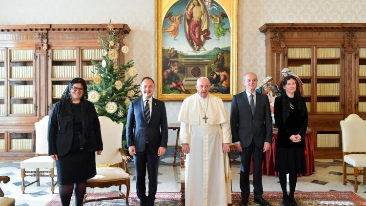 El Santo Padre recibió en audiencia al jefe de gobierno del Principado de Andorra, Xavier Espot Zamora. 