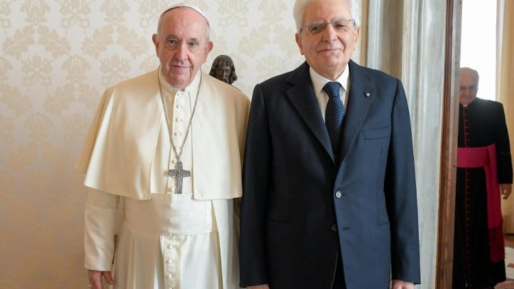 Papa Francesco e Sergio Mattarella 
