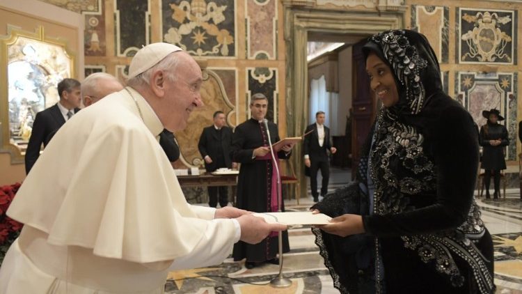 Ferenc pápa és egy új szentszéki nagykövet