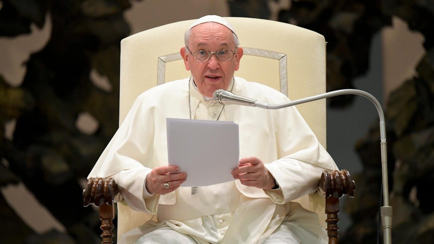 Папа: откроем двери сердца для беженцев - vatican news