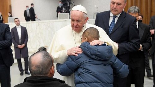 Papst ruft Ortskirchen zur Aufnahme von Migranten auf
