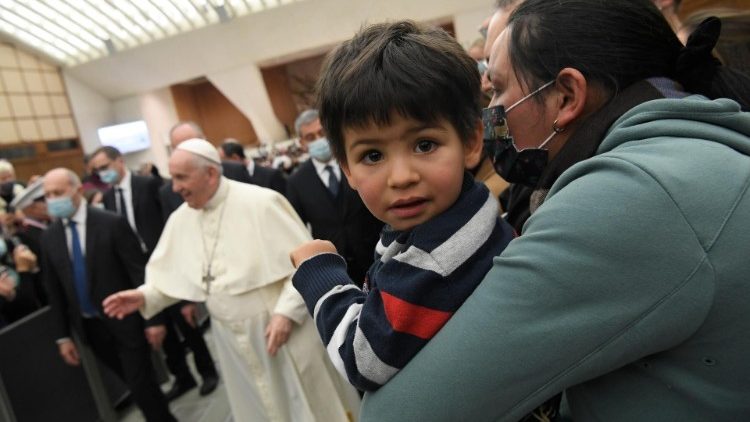 Papież w sprawie migrantów: potrzebne jest jedynie otwarcie drzwi