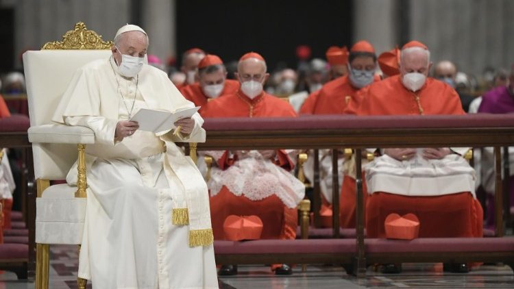 Papa Francesco durante la celebrazione 