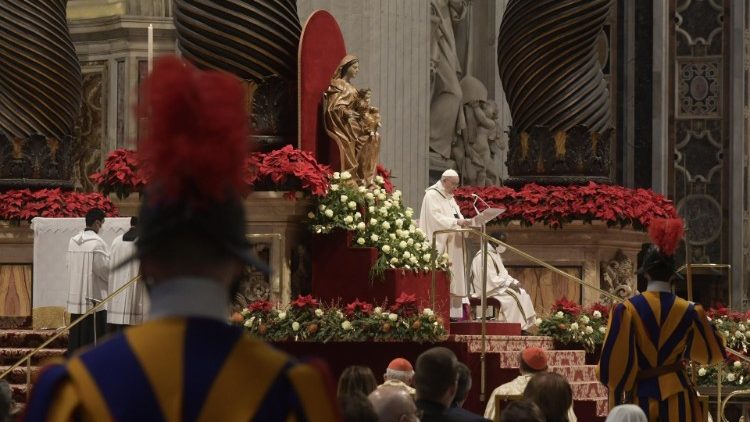 Святая Месса праздника Богоявления в Ватикане (6 января 2022 г.)