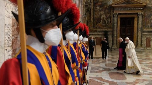 Ватикан: дальнейшее усиление мер по предотвращению КОВИД-19