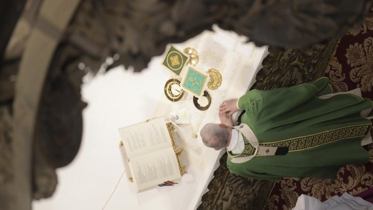 Papa Francesco durante la Messa della Domenica della Parola di Dio del 23 gennaio 2022