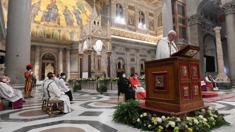 Kremtimi i Mbrëmësoreve nga Papa Françesku e krerë të tjerë të krishterë