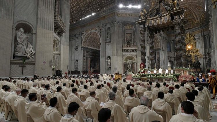 Un'immagine della Messa per la vita consacrata dello scorso anno