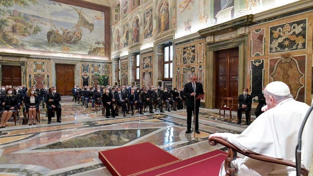 2022.02.03 Dirigenti e Personale dell'Ispettorato di Pubblica Sicurezza "Vaticano"