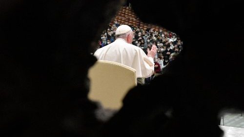 Il Papa: la morte va accolta, non somministrata