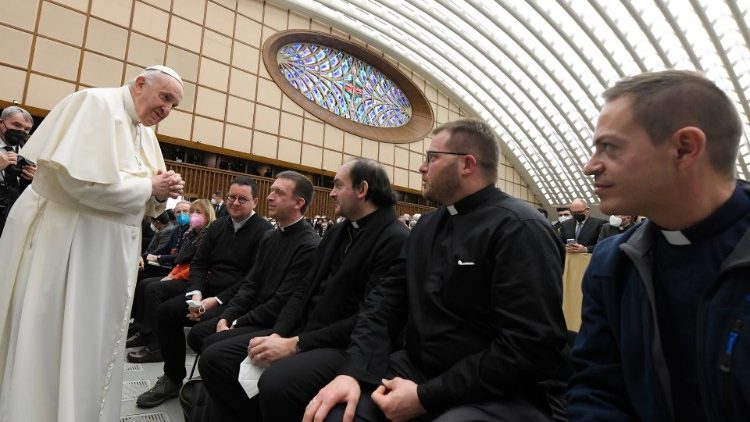 Папа падчас сустрэчы з духавенствам у Ватыкане