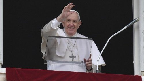 Il Papa: come è triste che popoli cristiani pensino a farsi guerra