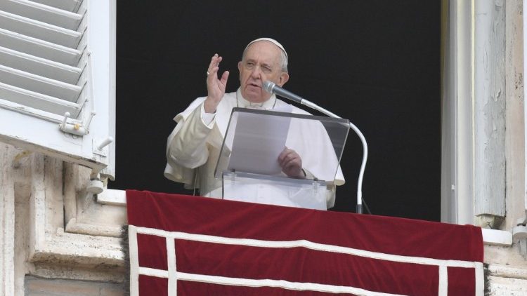 Papst Franziskus beim Angelus (Archivbild)