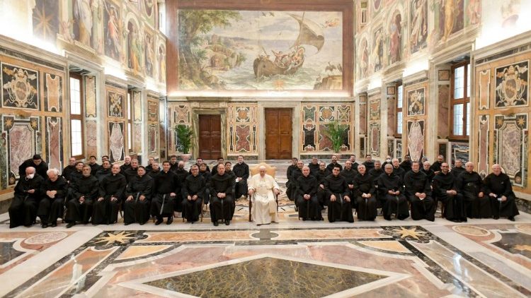 Papst Franziskus mit den Teilnehmern des Generalkapitels der Augustiner-Rekollekten