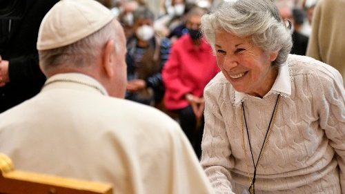 Papst traut Frauen zu, Grundmuster der Politik zu verändern 