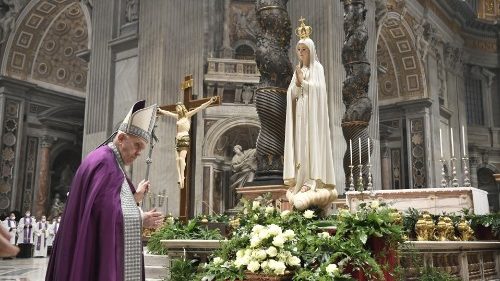 Il Papa: un anno fa Russia e Ucraina consacrate a Maria, affidiamo a Lei la pace