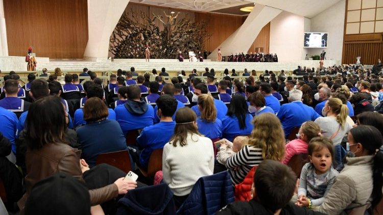 A VI. Pál-teremben tartotta a pápa a szerdai audienciát